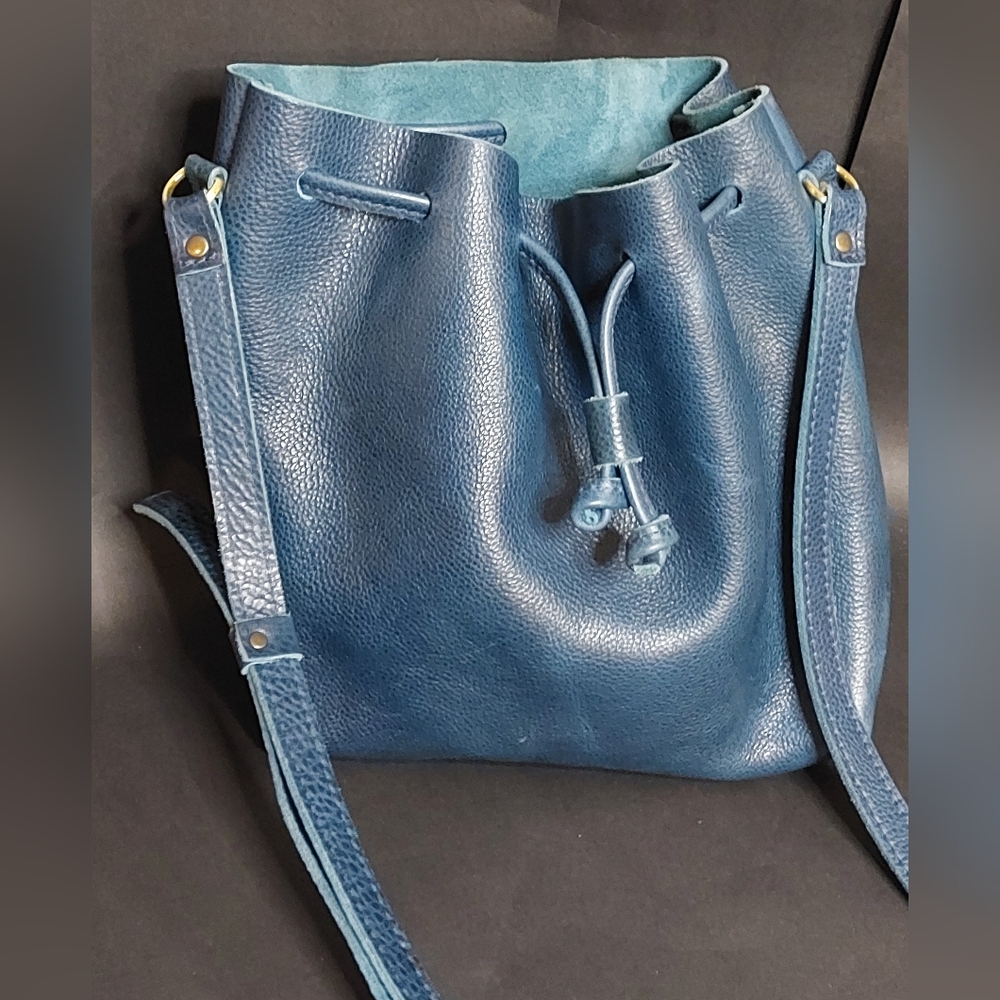 Caspian Portland Leather (PLG) Large Caspian Bucket